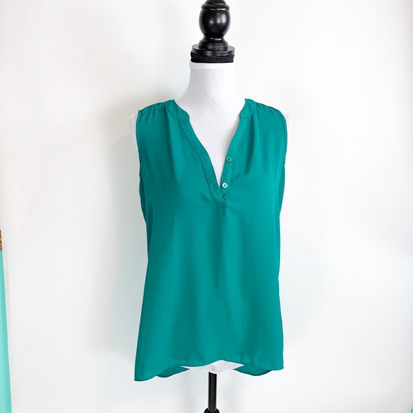 IZ Byer Emerald Green Sleeveless Lattice Back Top - Picture 3 of 7